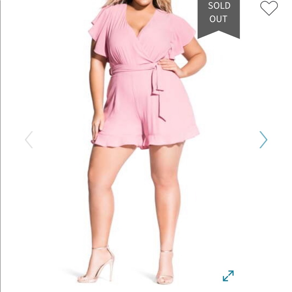 Frill love romper nwot